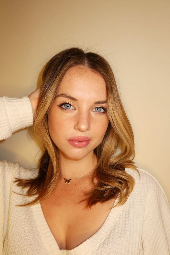 Sarah Belle Quarter-Life Crisis